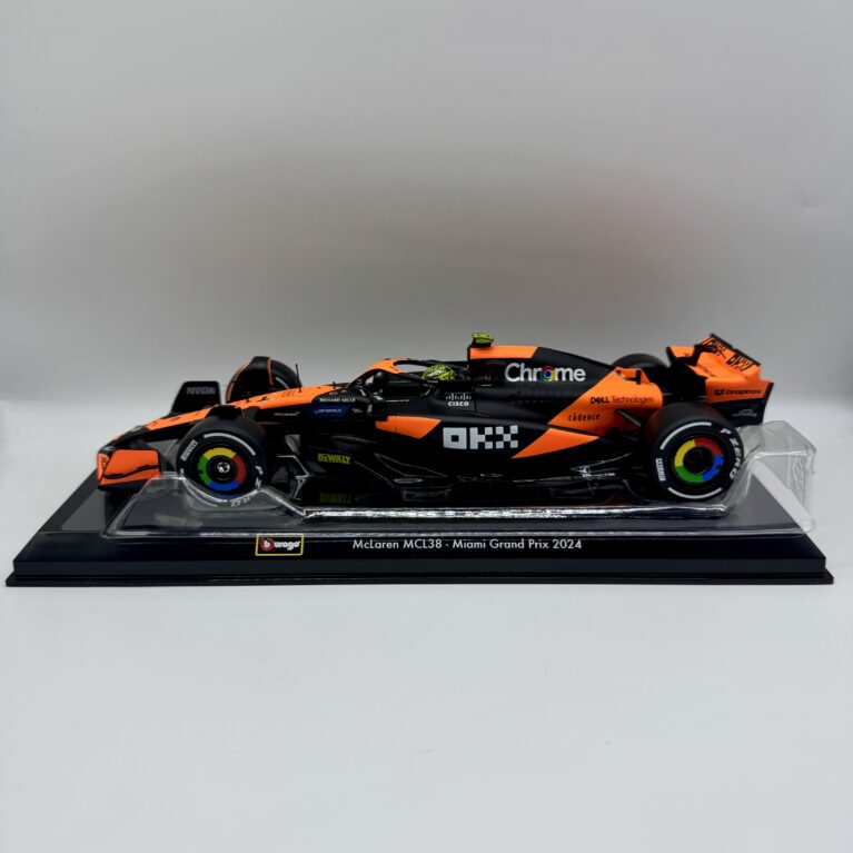 მაკლარენის 2024 წლის ბოლიდი MCL38 & #4 ლანდო ნორისი Miami GP 1:24 მასშტაბი ბურაგო Hardcover