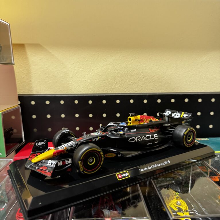 Oracle Red Bull Racing RB20 #1 მაქს ვერსტაპენი 2024 წლის ბოლიდი 1:24 მასშტაბი ბურაგო