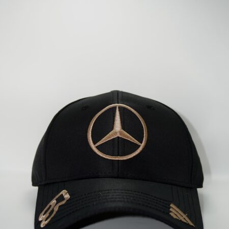 მერსედესის ჯორჯ რასელის 2025 წლის კეპი რეპლიკა