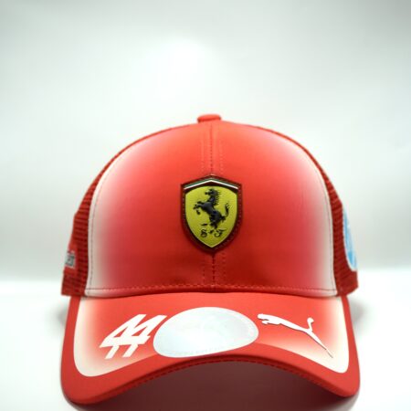 სკუდერია ფერარის ლუის ჰემილტონის 2026 წლის კეპი